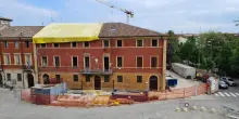 Via libera al progetto di recupero. Presto al via i lavori al municipio