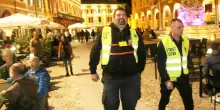 Fuori dai locali in centro. Il ritorno dei sorveglianti