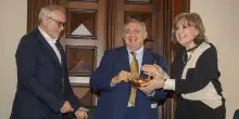 Lucerna d’oro a Curti : "Ha creduto nel legame tra impresa e cultura"