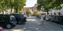 Piazzale Bianconcini. Disco verde alle auto