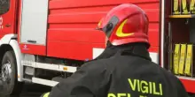 Incendio nella galleria Sabena: auto a fuoco e traffico in tilt