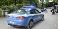 Accoltellato a 17 anni in centro a Modena: gravissimo. E’ caccia ai tre aggressori
