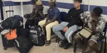 "Ragazzini notti intere in attesa da noi"