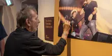 La mostra sul ‘Gallo’, il gran finale è solidale: foto firmate in vendita e ricavato in beneficenza