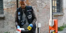 Terrore davanti a scuola: accoltellamento tra ragazzini a Forlì, feriti tre studenti