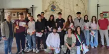 Un weekend di iniziative. Il Comune regala ai giovani la Costituzione e una mappa