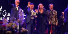 Sold out con quattromila spettatori. Il Premio Ravera fa ancora centro