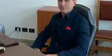 Segrega la compagna in casa. Scatta il divieto di avvicinamento