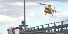 Incidente in A13, scontro tra camion e auto: un morto