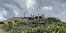 Ruderi sul Petrano, dimenticati da tutti e da sempre