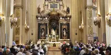 Giareda, basilica gremita. La celebrazione finale tra fedeli e altari fioriti