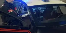 Sedicenne preso a pugni e rapinato
