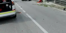 Schianto tra auto e moto a Castelfidardo: 21enne grave portato via in eliambulanza