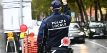 Il tram a Porta San Felice: "Tante code per i cantieri. Le auto sbagliano corsia"