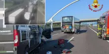 Incidente in A1 oggi Reggio Emilia: furgone tampona pullman di turisti, bolognese muore a 40 anni. Due i feriti