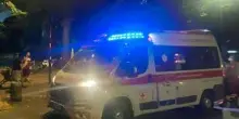 Lite in centro a Correggio, ferito a bottigliate