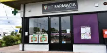 Corte Tegge, rapina in farmacia. Minaccia la titolare col coltello. Preso l’incasso della mattinata