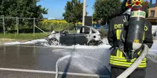 Auto in fiamme a Forlimpopoli, intervengono i vigili del fuoco