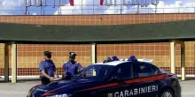 Ruba al supermercato e pesta il vigilante: 28enne arrestato