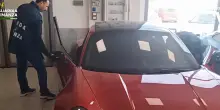 La frode delle auto di lusso. Ferrari e Porsche dalla Germania. Sequestri e indagati in città