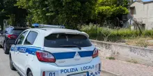 Sgomberata casa diventata un bivacco