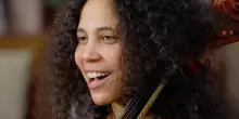 L’alba con il violoncello di Savoldi. Di sera la chitarra di Santacaterina