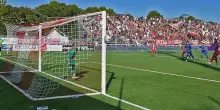 Nicastro sbaglia il rigore al 96’. E poco dopo Pozzi evita la beffa. Contro la Pianese finisce senza gol