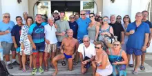 La festa degli 85 anni di ‘Giordi’ tra gli amici del Bagno Florida