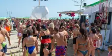 Ferragosto scalda la riviera e la città. Fuochi, musica e visite guidate ai musei