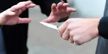 Rapina con un coltello. Condannati due giovani