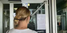 Dress code per entrare in tribunale: “Niente pantaloncini e ciabatte”