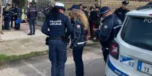 Passerella da demolire in pieno centro