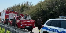 Statale, trappola fatale. Bagnino ex calciatore si schianta in moto e muore