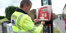 Arresto cardiaco, perché bisognerebbe scaricare l’app che diffonde l’uso dei defibrillatori
