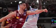 UNAHOTELS Reggio Emilia si arrende a Trapani Shark: addio alla semifinale