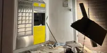 Ladri fanno esplodere un bancomat