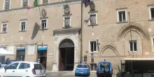 Un altro cantiere in centro. Tocca al palazzo del governo