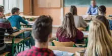 Violenza sessuale, assolto il prof: “Non palpeggiò l’allieva”