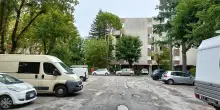 Villa S. Martino, quanti guai. Il parcheggio-pozzanghera, l’asfalto deformato e i topi