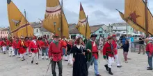 Festa di Garibaldi a Cesenatico, in migliaia per ricordare l'imbarco