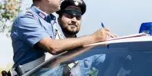 Maltrattava moglie e figlia, arrestato