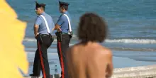 Rimini, risveglio tragico: cadavere in mare a pochi metri dalla riva