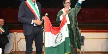 Le reazioni: "Dal primo cittadino parole ragionevoli. Ma cerimonia stravolta"
