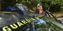 Aggredito a calci e pugni in Strada Maggiore. La vittima: "Non lo denuncio, è un mio amico"