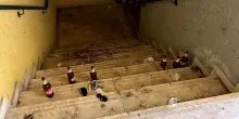 Bottiglie di birra e mozziconi, la solita estate del Cubo