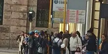 La crisi di Conerobus. Si corre ai ripari sulle corse: potenziate verso il porto
