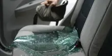 Furti nelle auto in sosta: due strade nel mirino a Bologna