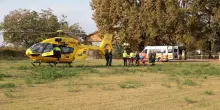 Investito dall’auto, 14enne ancora grave: "Vicini alla famiglia"