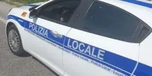 Svestito ma fuori dalla zona nudista: bolognese multato