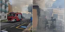Incendio a Fano: boato e capanno in fiamme, nube nera sulla città